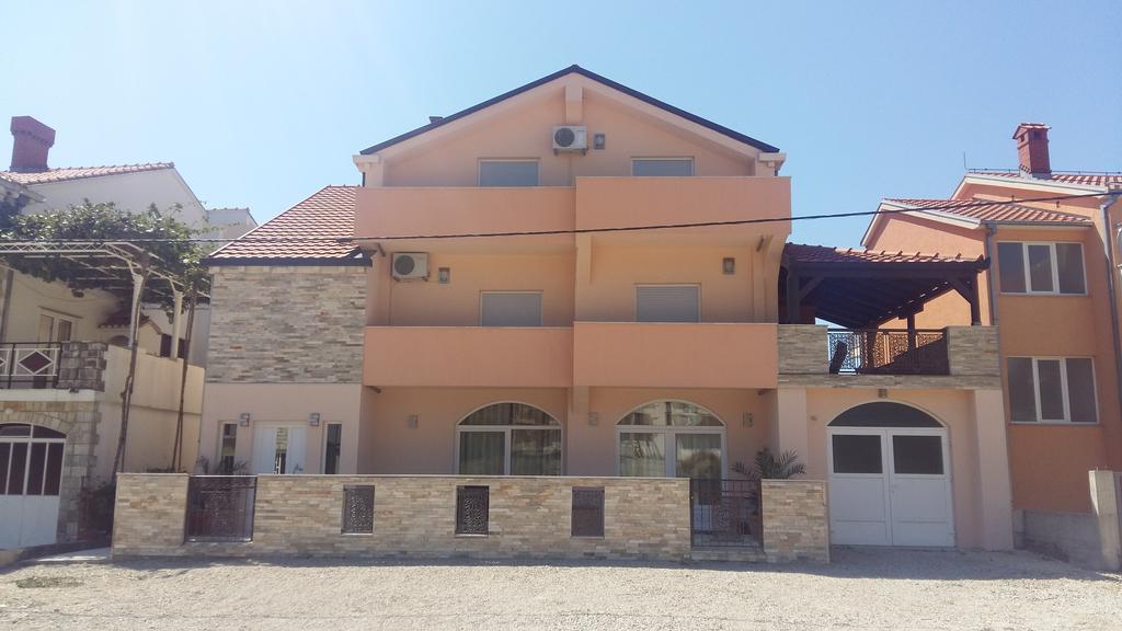 Apartments Ema Ivanica المظهر الخارجي الصورة
